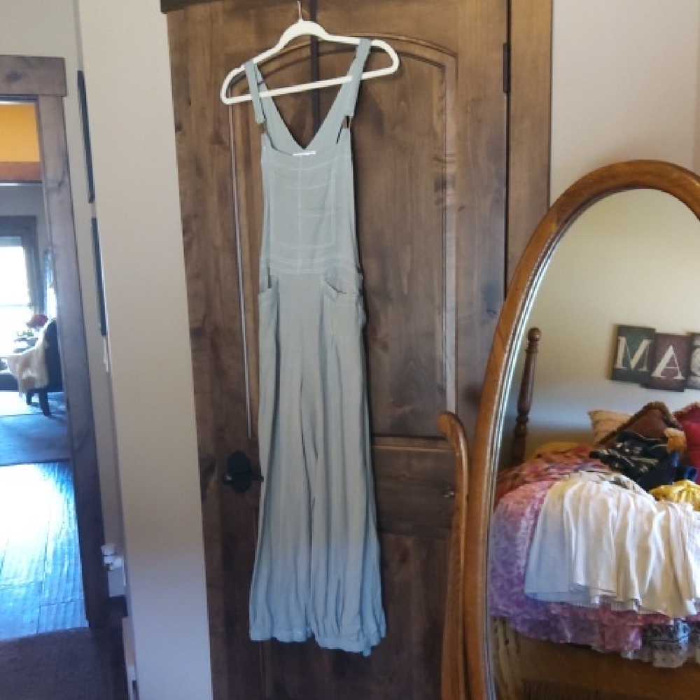 Women’s Sage Green Wide-Leg Jumper